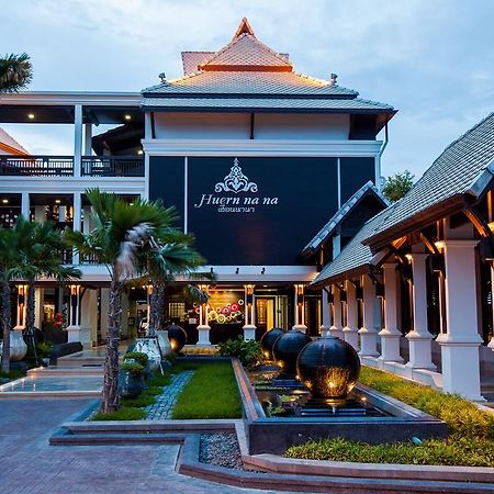 Huernnana Boutique Hotel Phrae Buitenkant foto
