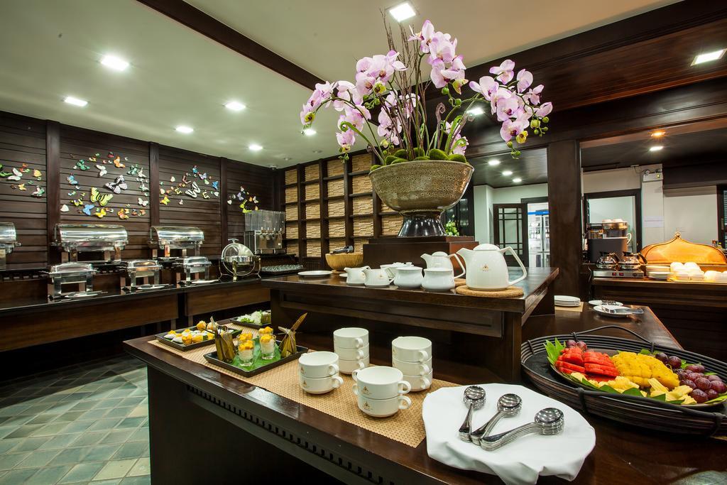 Huernnana Boutique Hotel Phrae Buitenkant foto