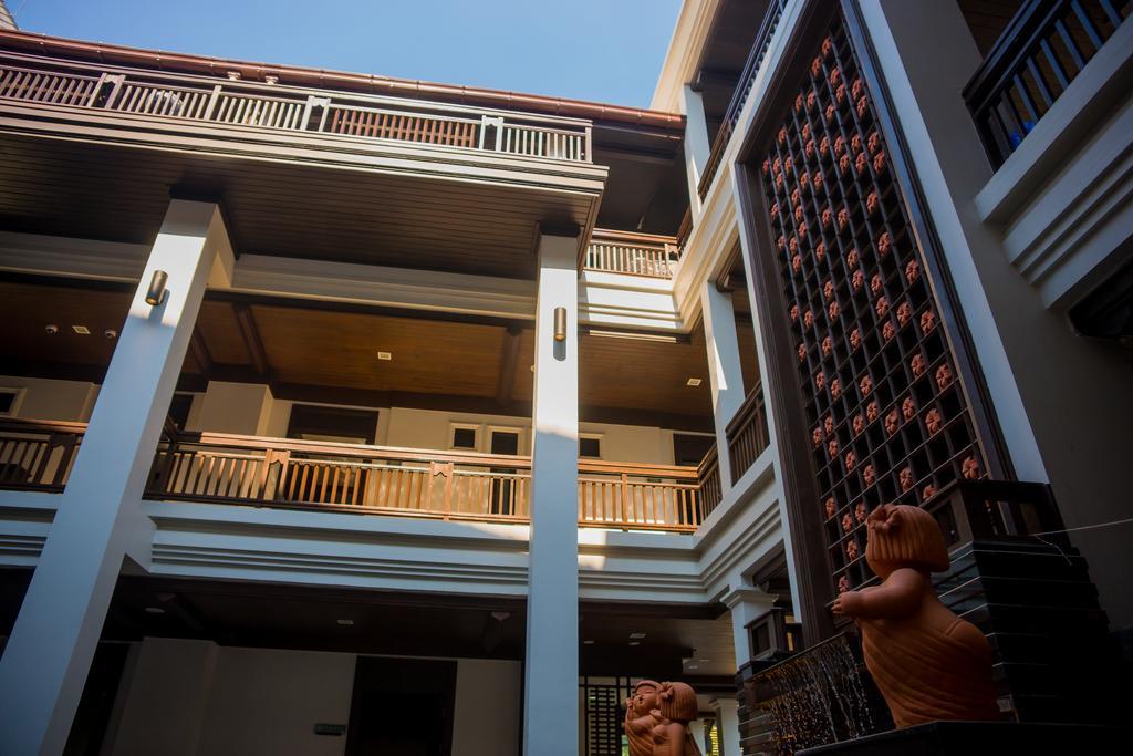 Huernnana Boutique Hotel Phrae Buitenkant foto