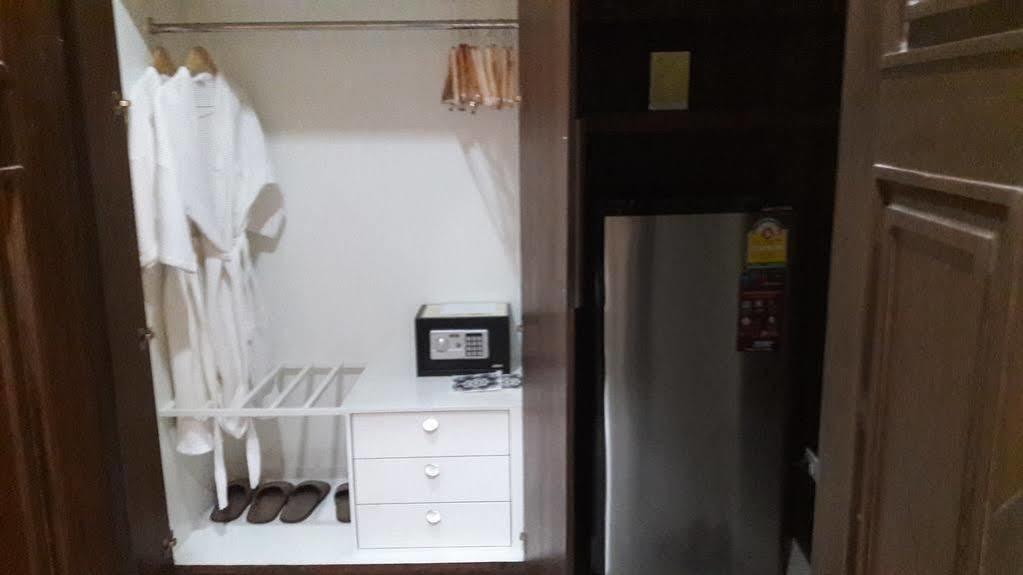 Huernnana Boutique Hotel Phrae Buitenkant foto